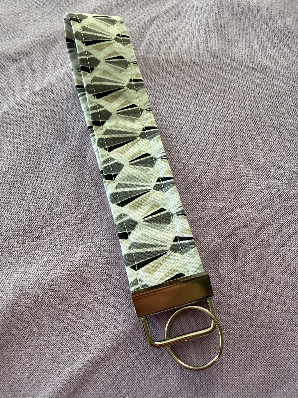 Wristlet Schlüsselanhänger "Gray diamonds"