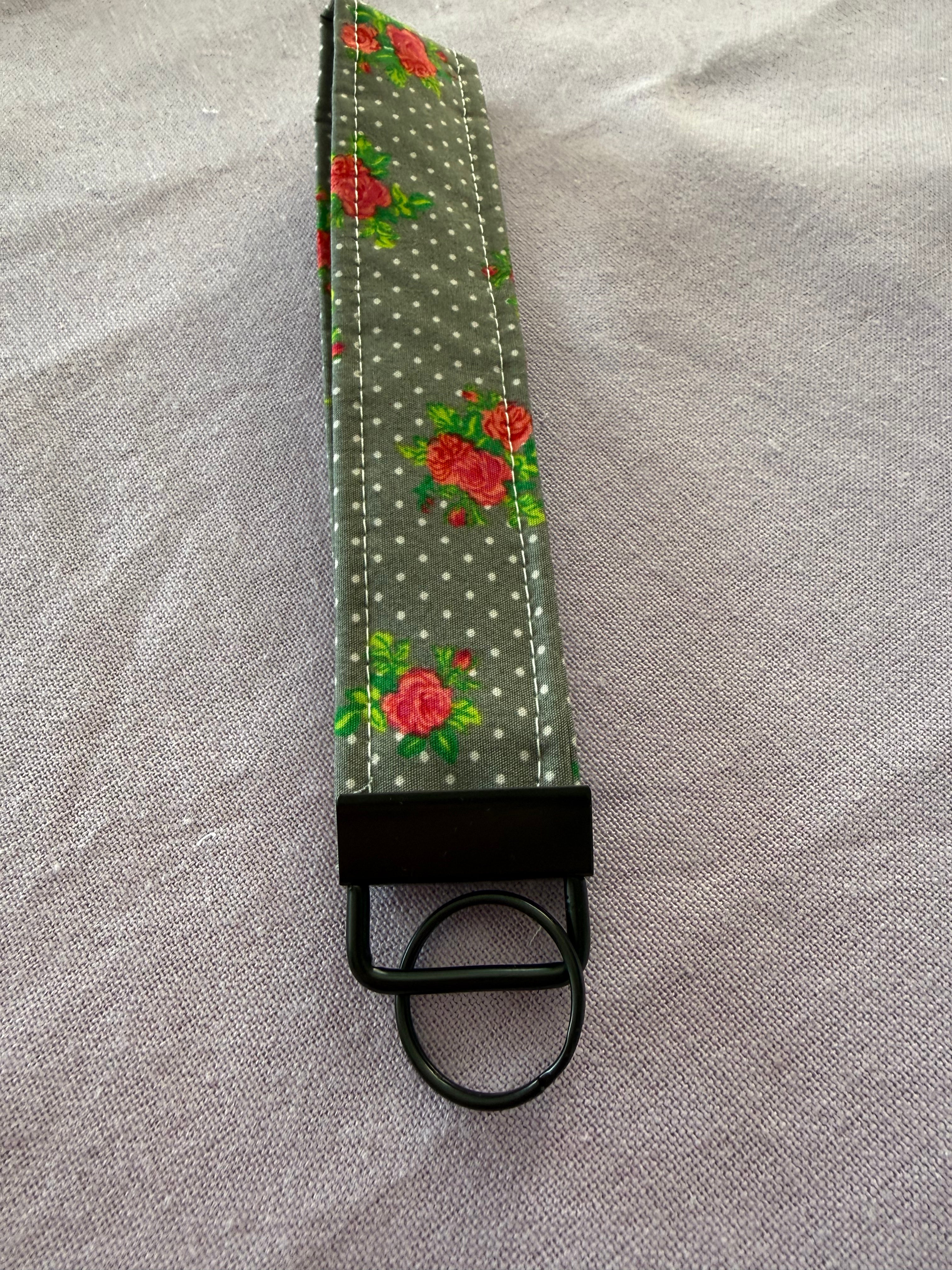 Wristlet Schlüsselanhänger "Midnight rose"