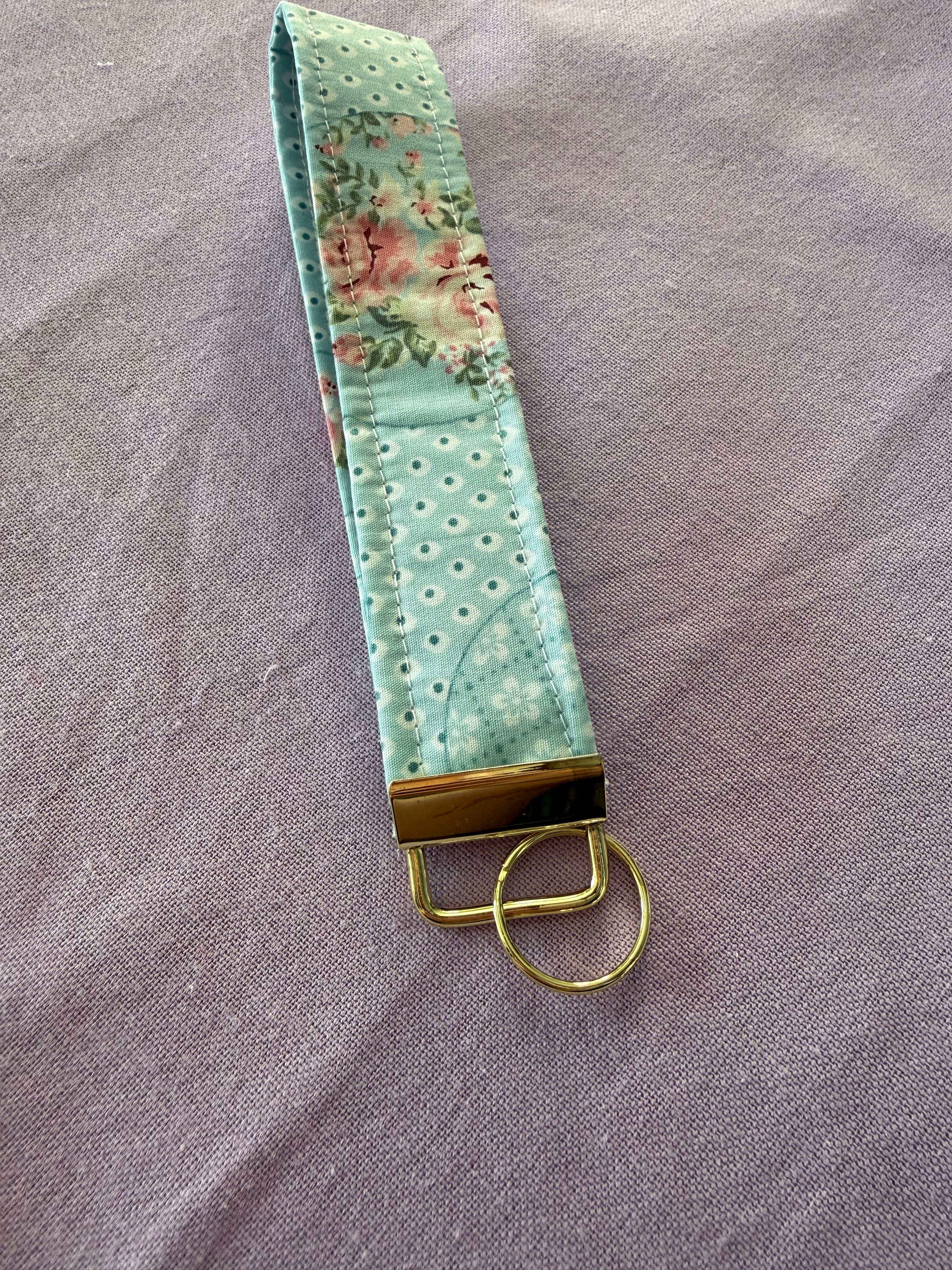 Wristlet Schlüsselanhänger "Blue garden charm"