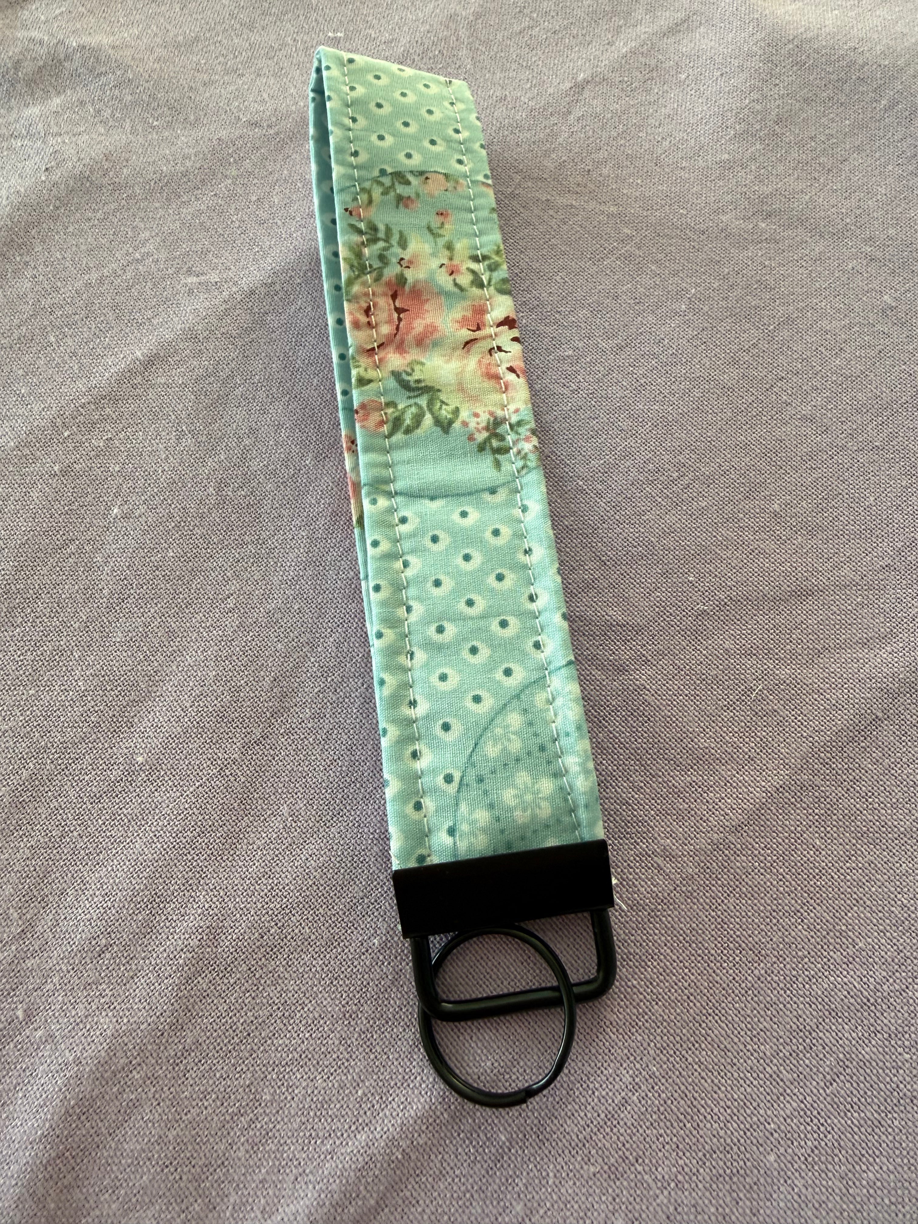 Wristlet Schlüsselanhänger "Blue garden charm"