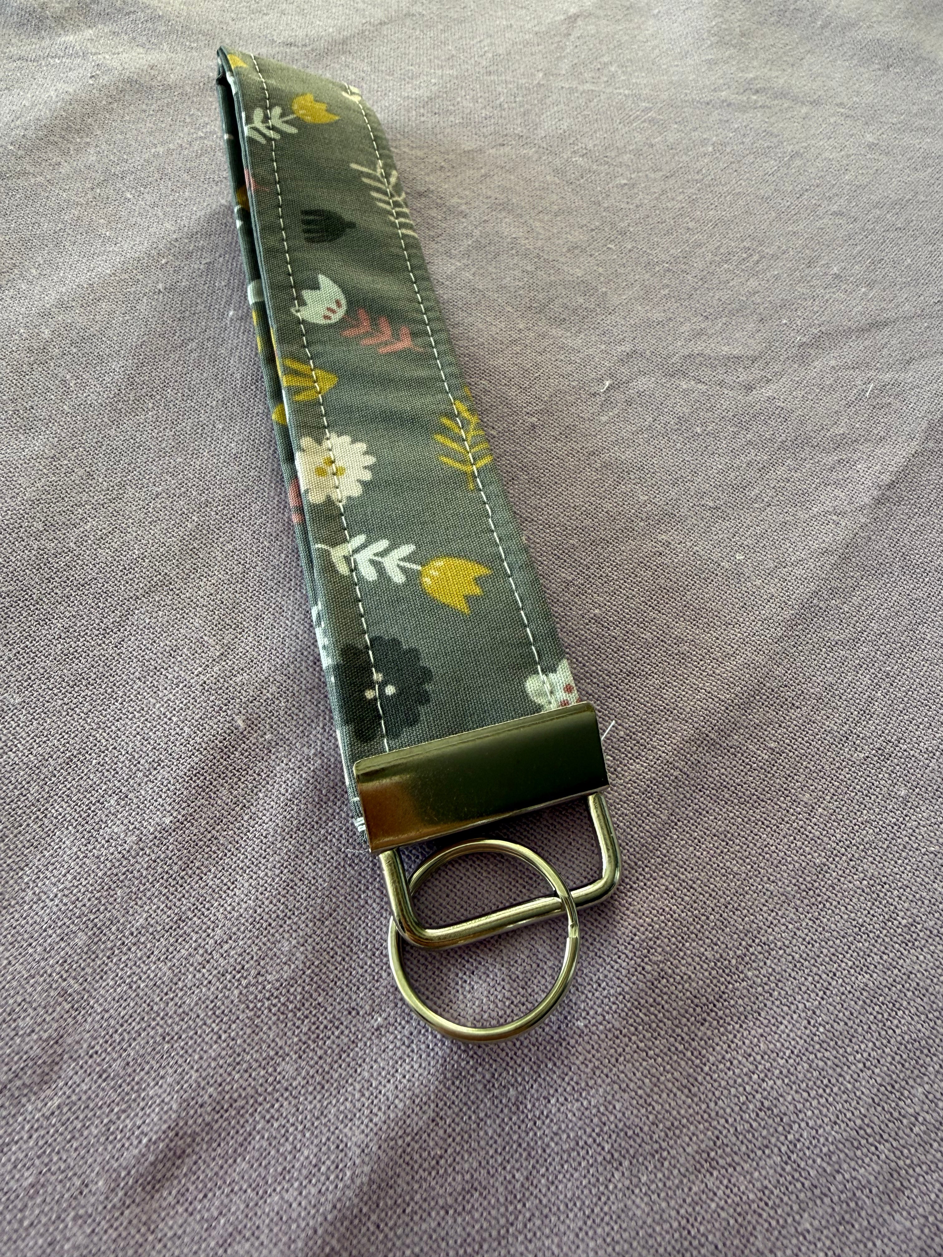 Wristlet Schlüsselanhänger "Nordic meadow"