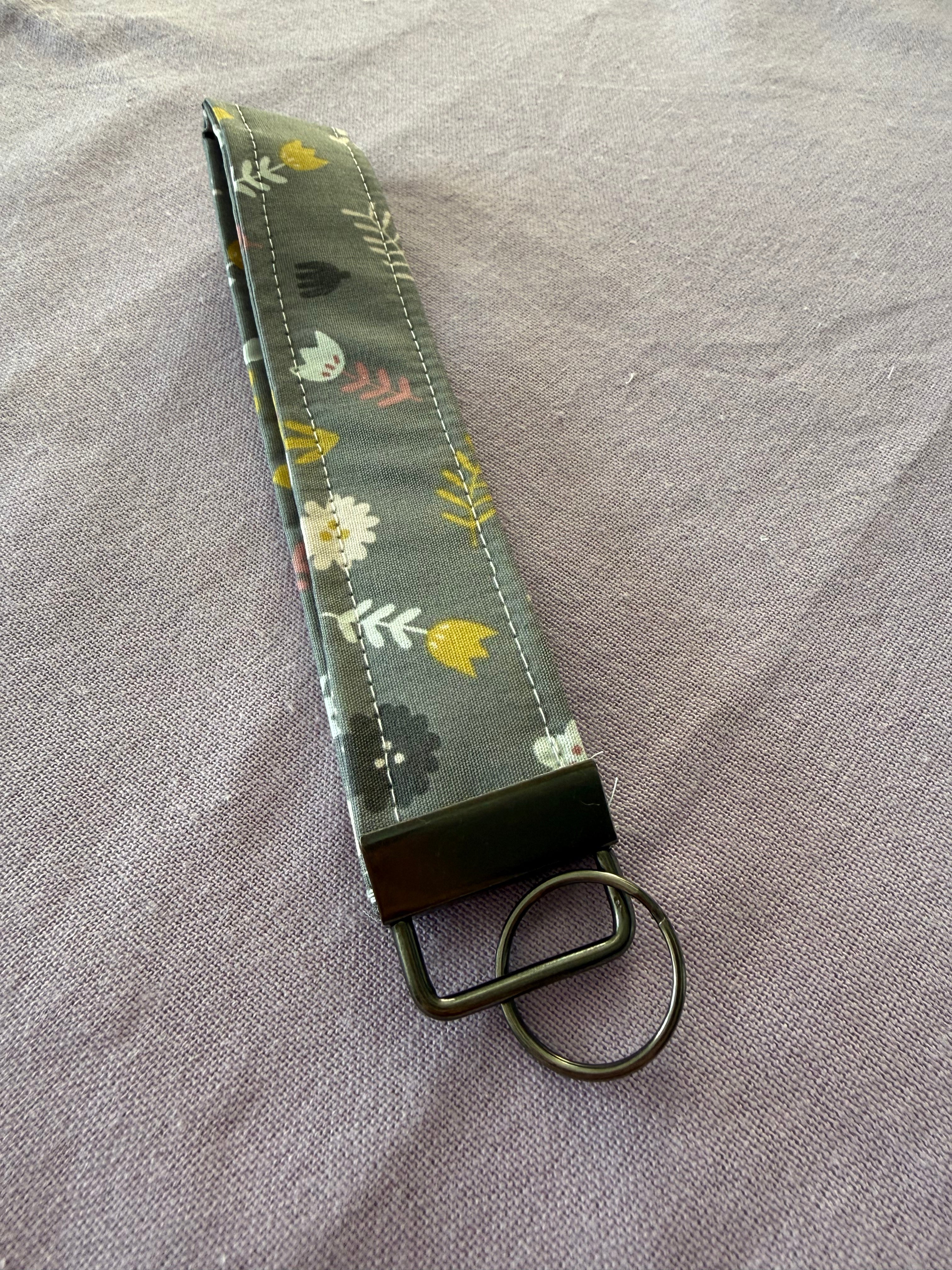 Wristlet Schlüsselanhänger "Nordic meadow"