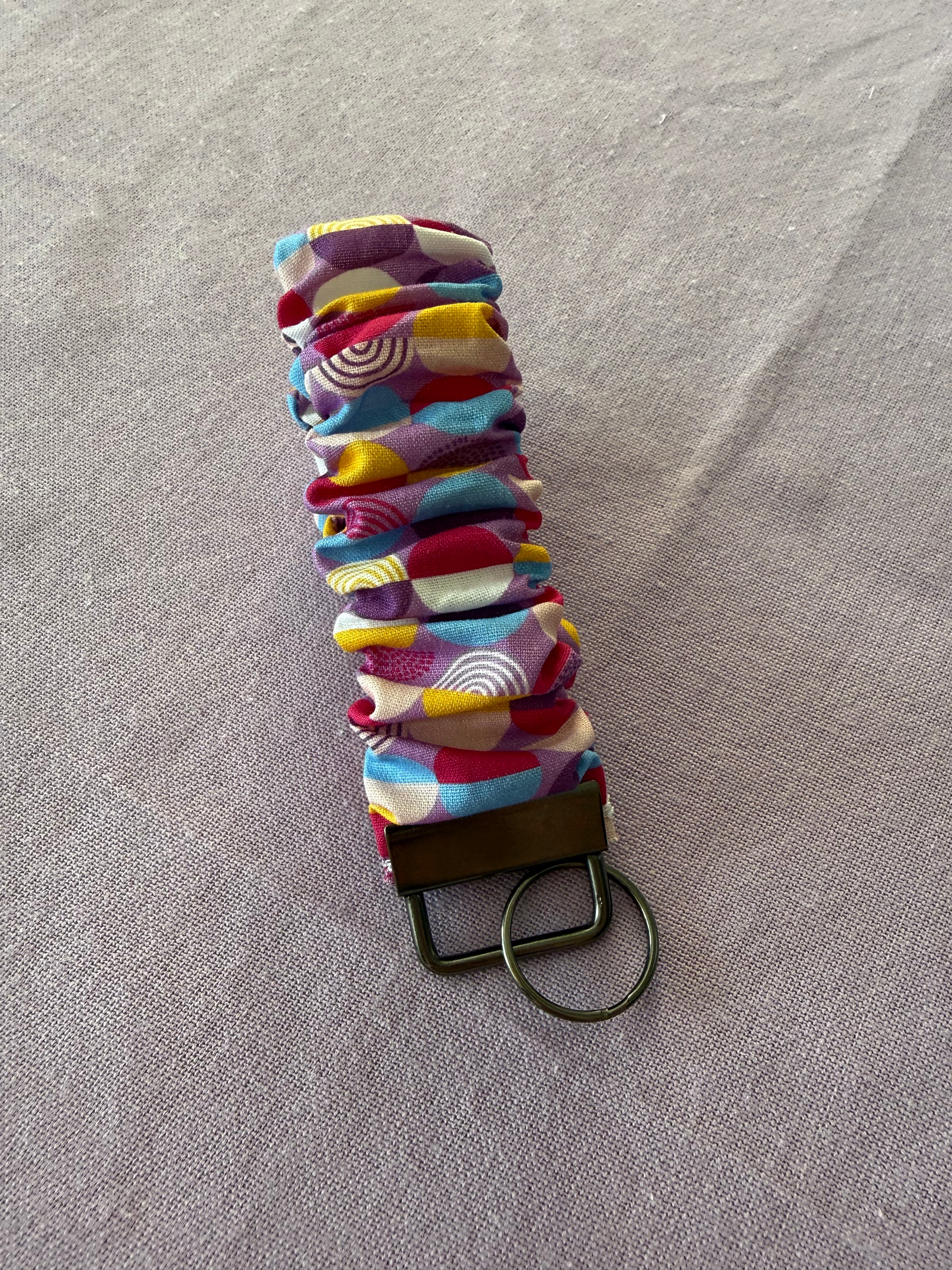 Scrunchy Schlüsselanhänger "Candy Pop"