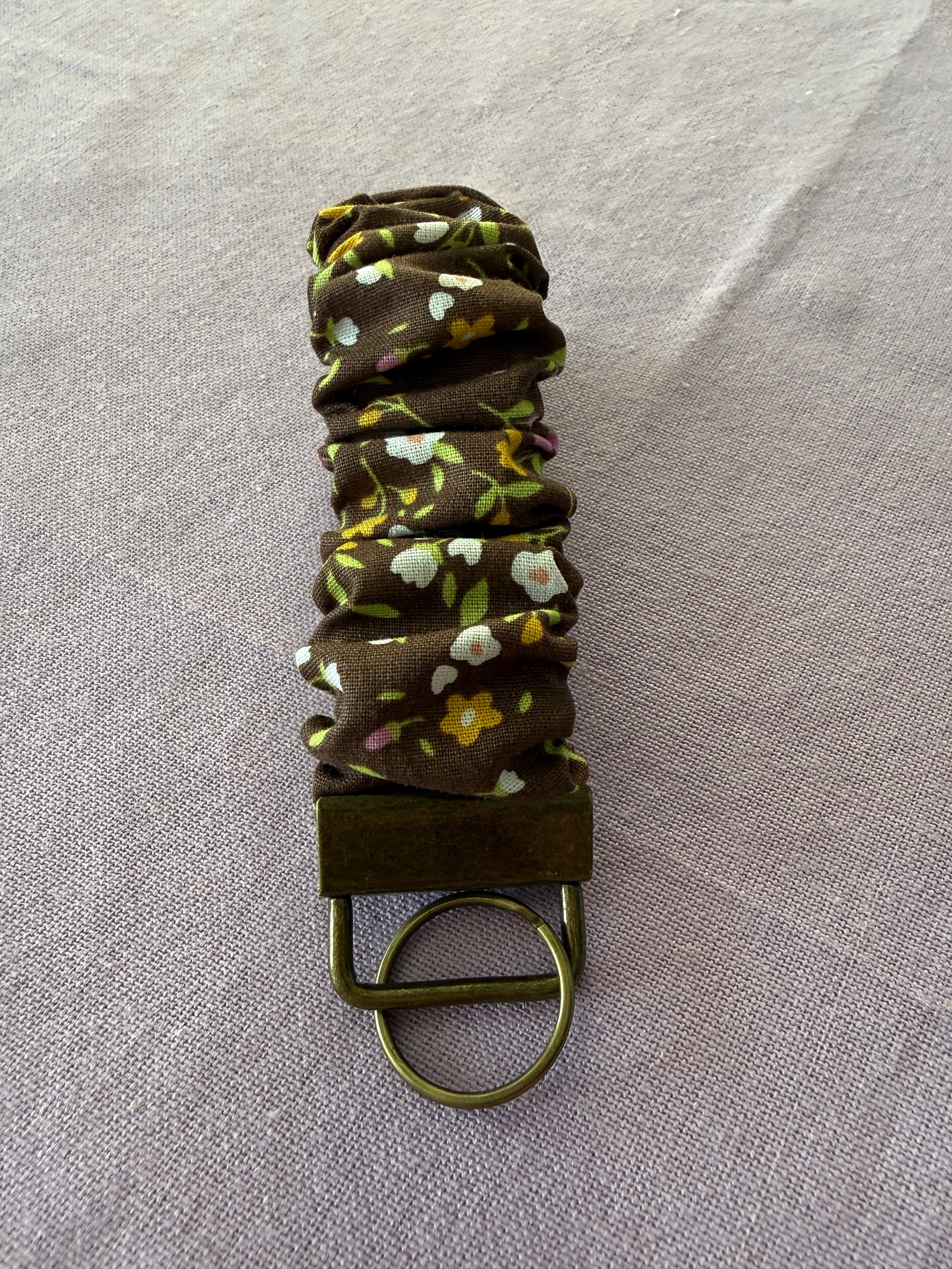 Scrunchy Schlüsselanhänger "Woodland charm "