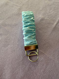 Scrunchy Schlüsselanhänger "Arctic loom"