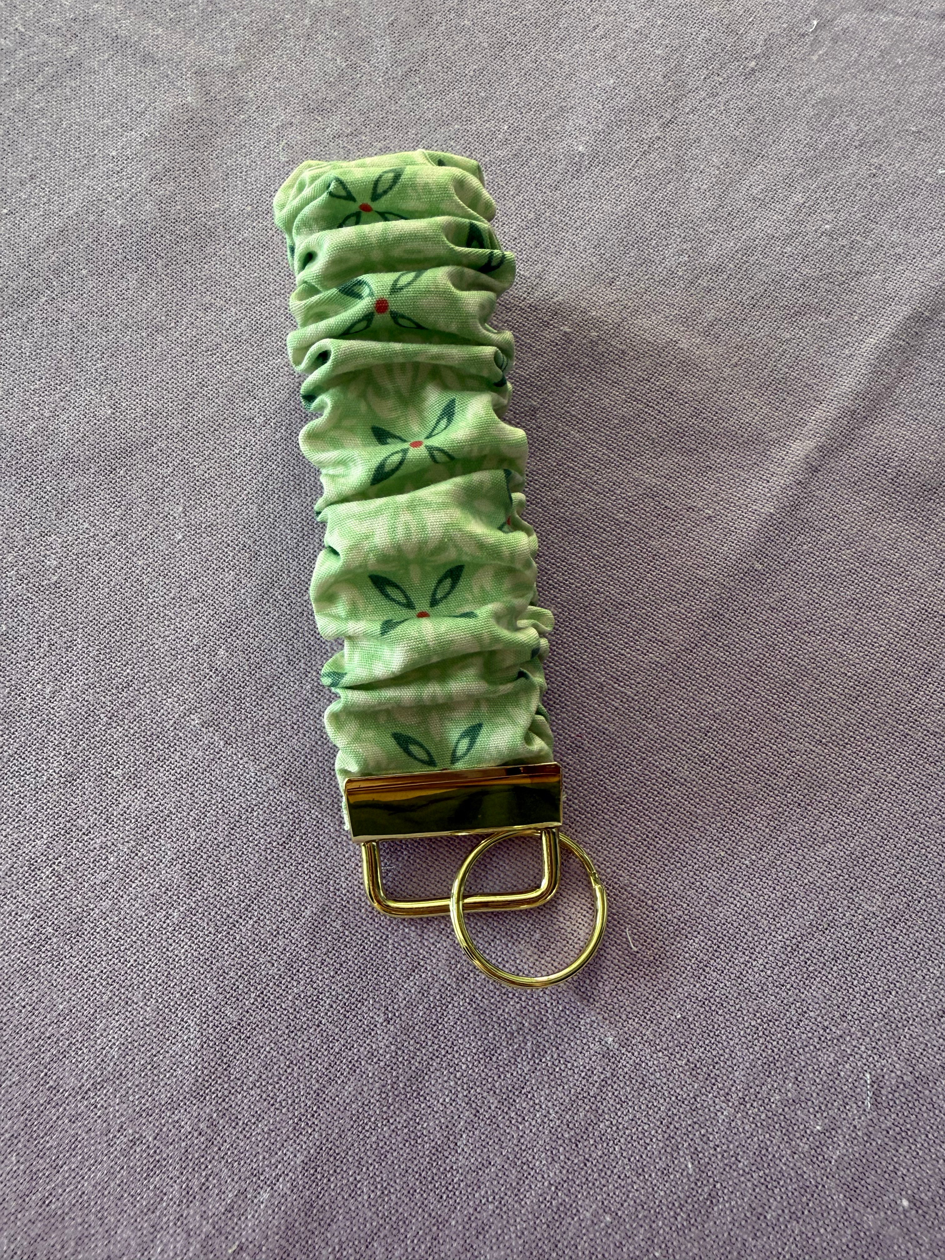 Scrunchy Schlüsselanhänger "Mint mosaic"