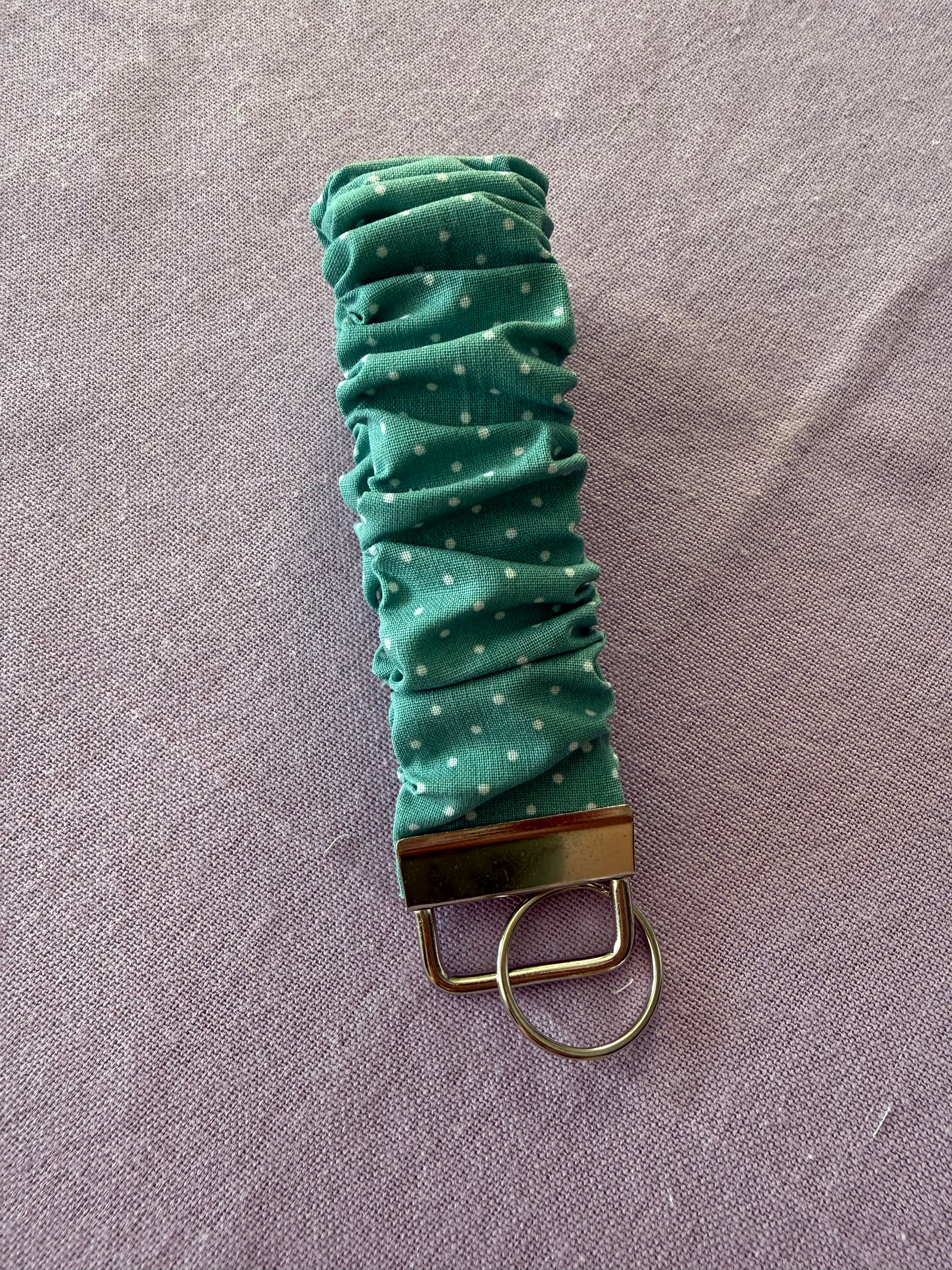 Scrunchy Schlüsselanhänger "Sage Sprinkle"