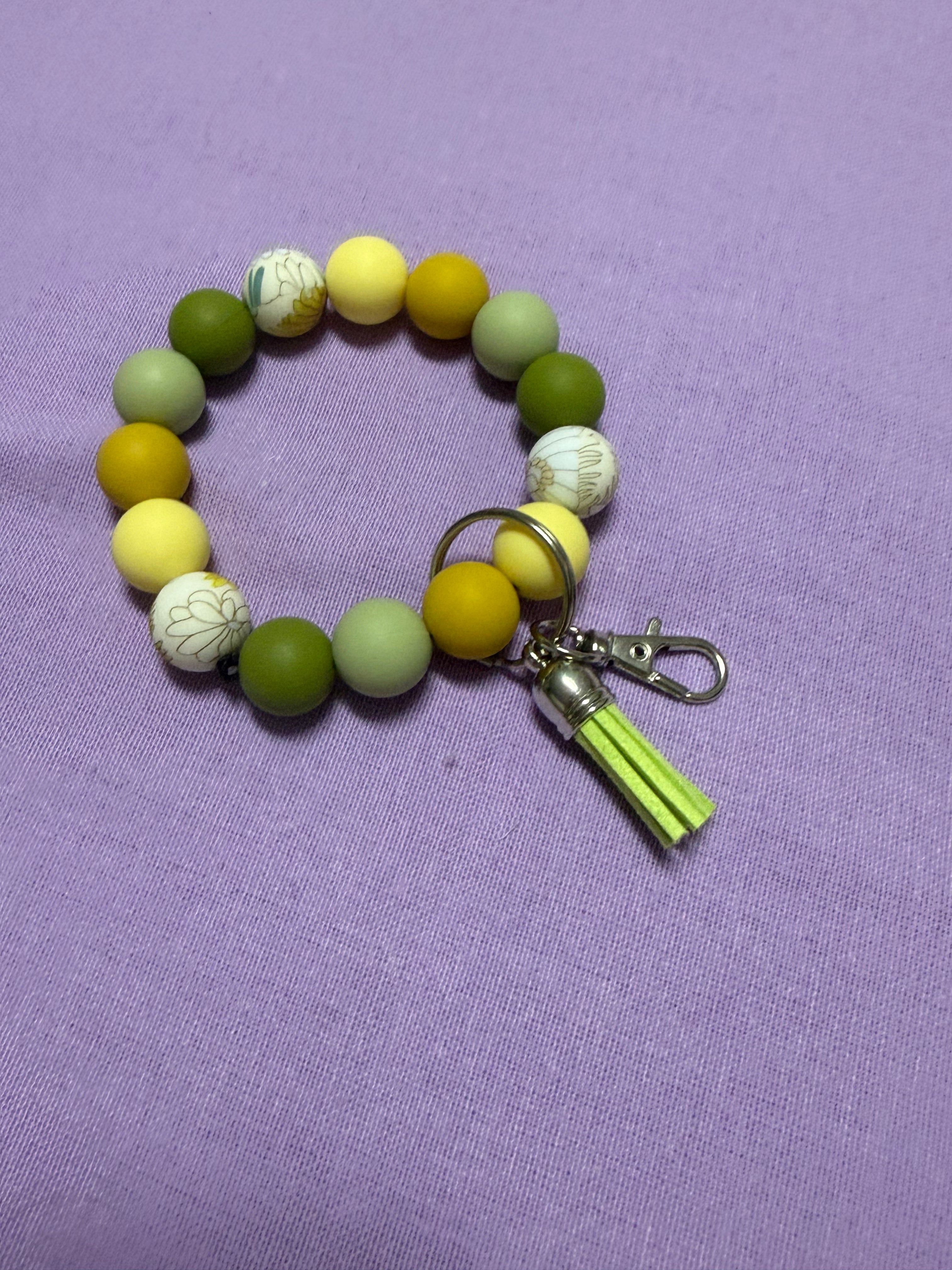 Earthy Vibes Flower Bubbel Anhänger mit Fransen